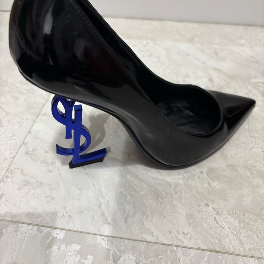 Saint Laurent Black Patent Leather Pumps with Blue YSL Logo Heel - Picture 4 of 8